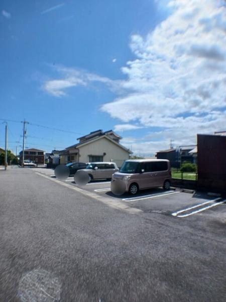 フローラーリア(駐車場)