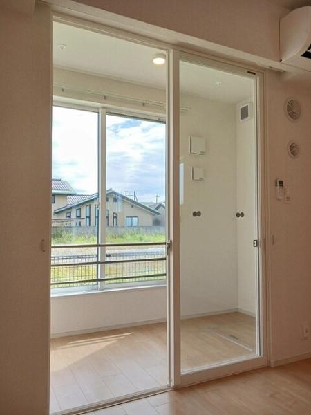 ヴィラ　プレジール６