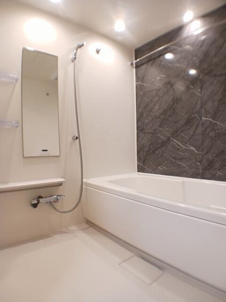 ヴィラ　プレジール６