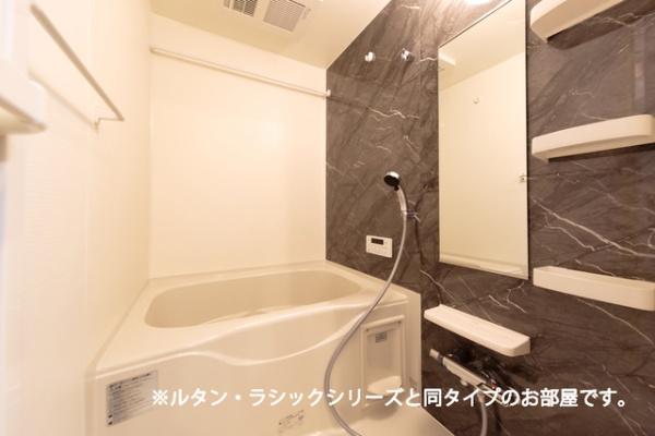 米子市勝田町のアパート(バス)