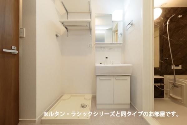 カーサ ルセスB(洗面台・洗面所)