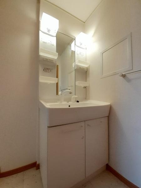 レインボー ハウス(洗面台・洗面所)
