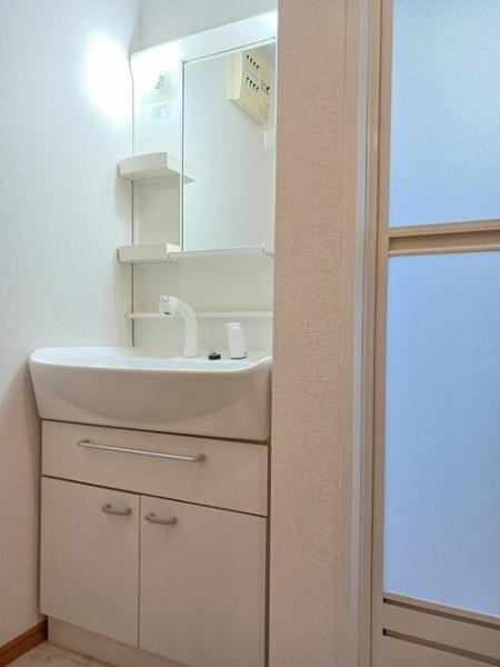 パインコーン　１番館