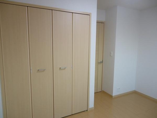 Ｐｉｎｅ　Ｃｏｕｒｔ