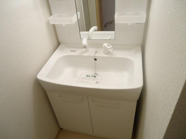 Ｐｉｎｅ　Ｃｏｕｒｔ