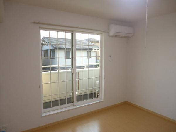 Ｐｉｎｅ　Ｃｏｕｒｔ