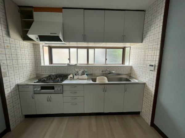 東福原８丁目借家