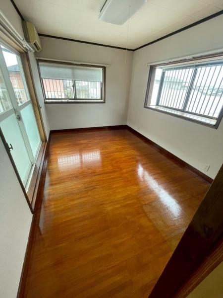 東福原８丁目借家