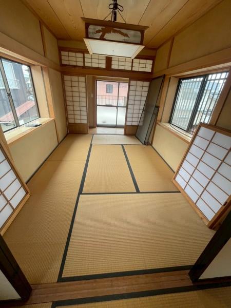 東福原８丁目借家