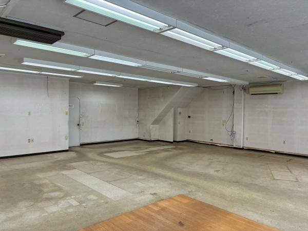 角盤町（松重）店舗