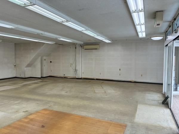 角盤町（松重）店舗