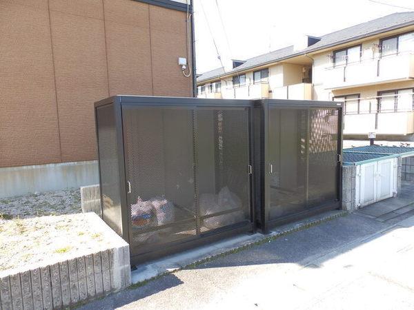 パストラル米原　B棟