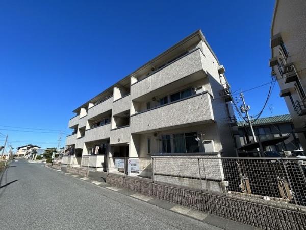 リビングタウン両三柳　Ｂ棟