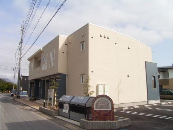 パインコーン　１番館