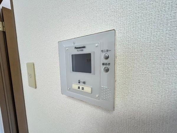 リバーポートリョウ