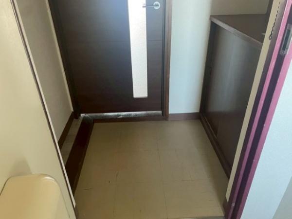 米原アートスカイハイツ(玄関)