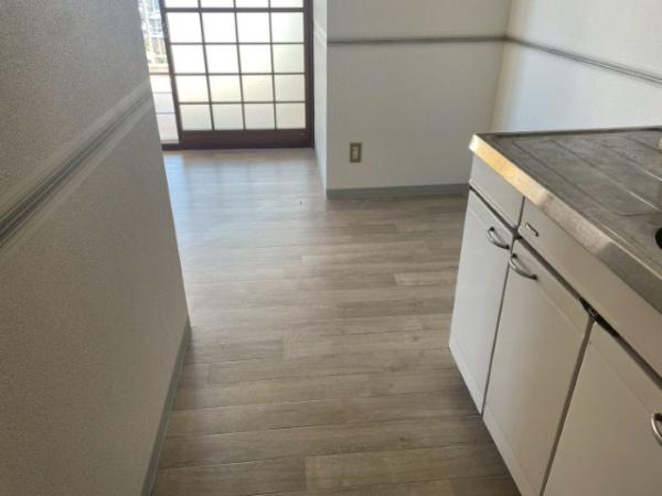 米原アートスカイハイツ(キッチン)