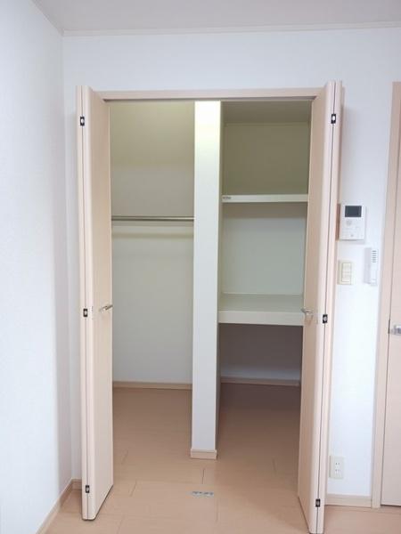 エクセレント　ユリ