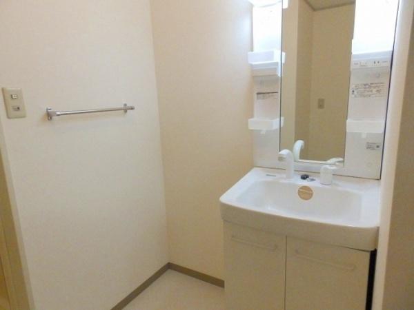 コンフォート　３棟