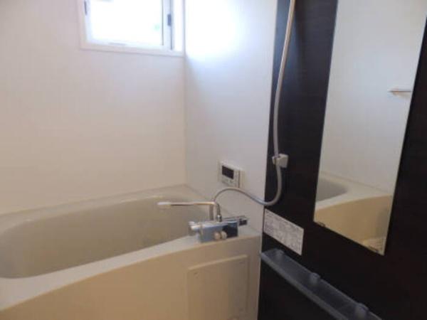 ライブコート B棟(バス)