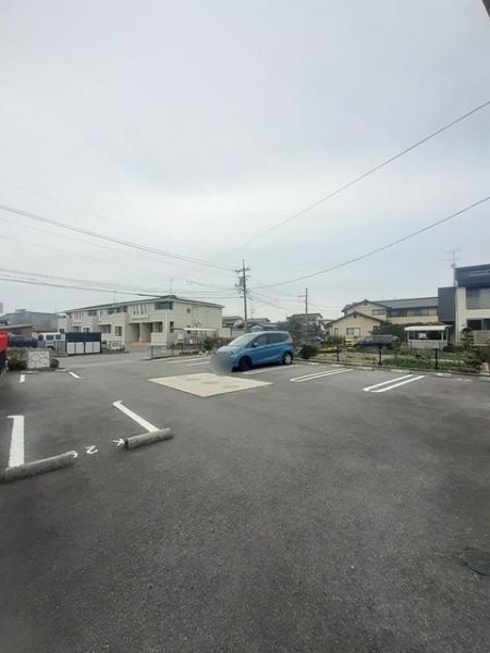 シャルム C(駐車場)