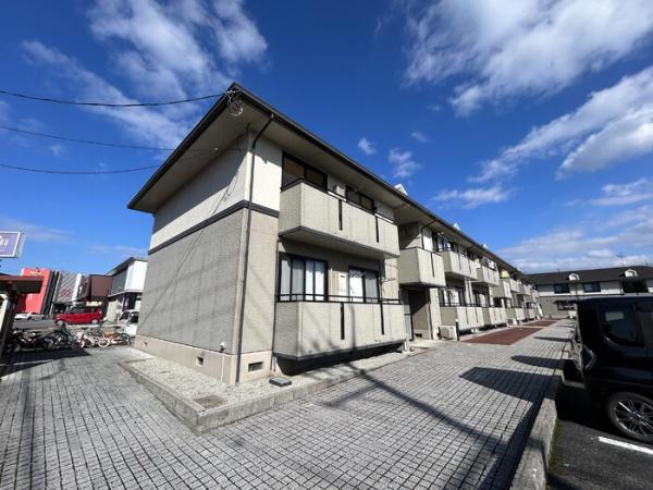 メゾンリヴェール A棟