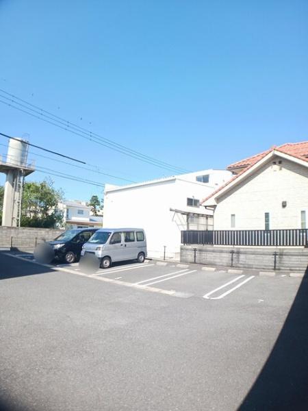 パインコーン　１番館