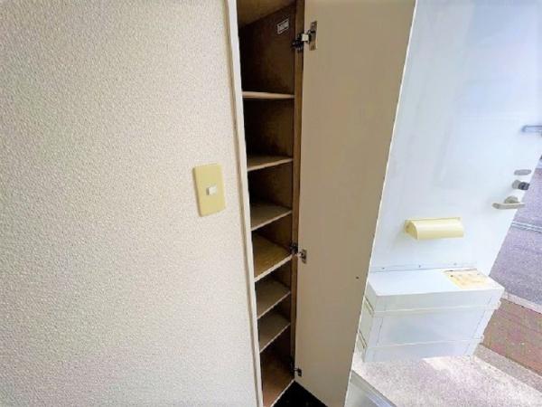 レオパレスチェリッシュ