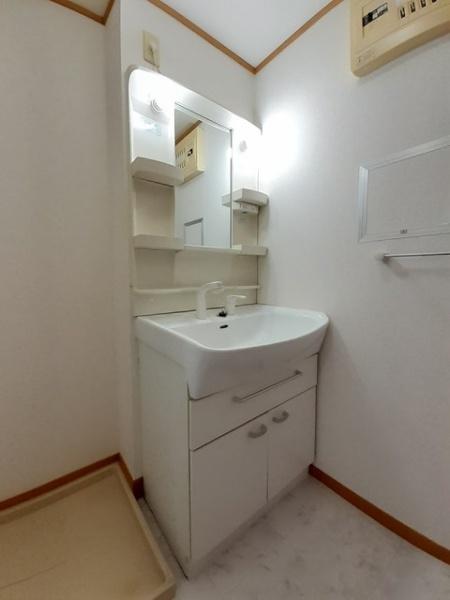 松江市浜佐田町のアパート