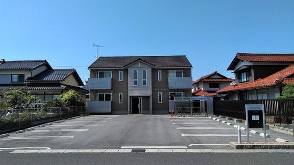 松江市田和山町のアパート