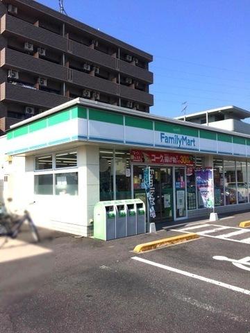 松江市西川津町のアパート(ファミリーマート楽山店)