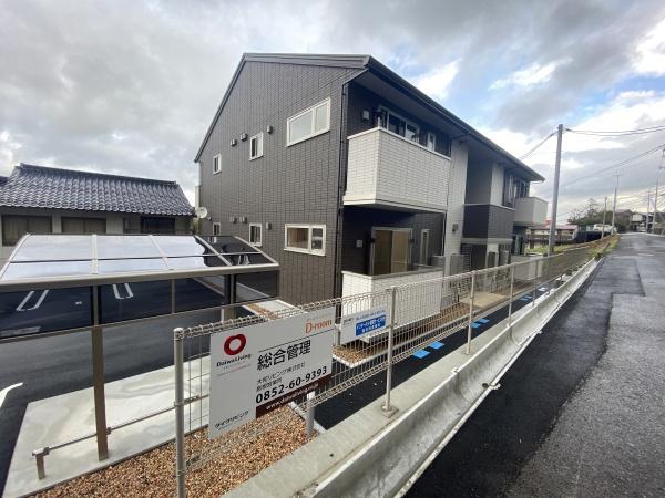 松江市西津田8丁目のアパート