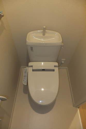 松江市内中原町のアパート