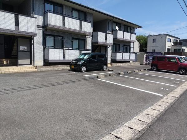 松江市上乃木３丁目のアパート