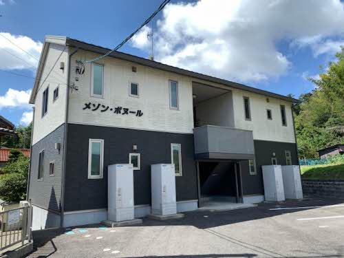松江市西川津町のアパート