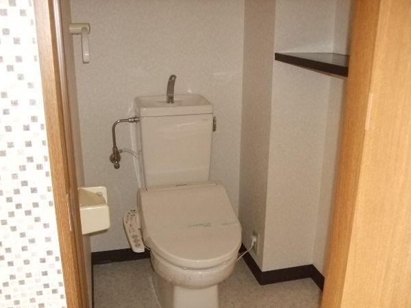 松江市西津田３丁目のアパート