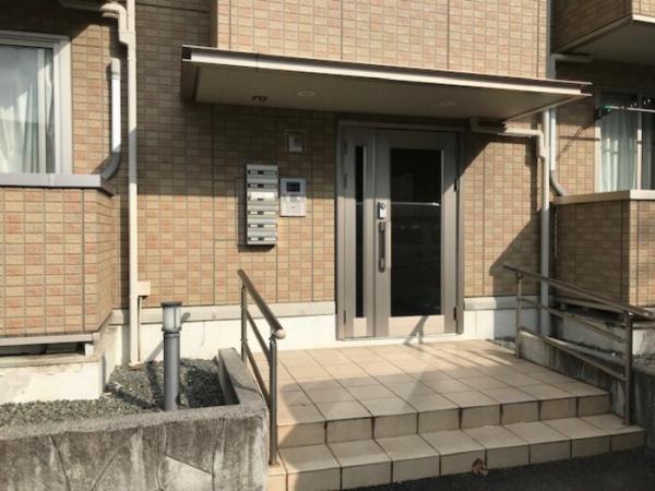 松江市春日町のアパート