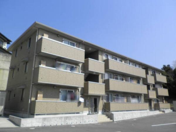 松江市春日町のアパート