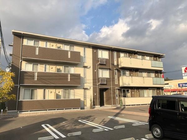 松江市学園南２丁目のアパート