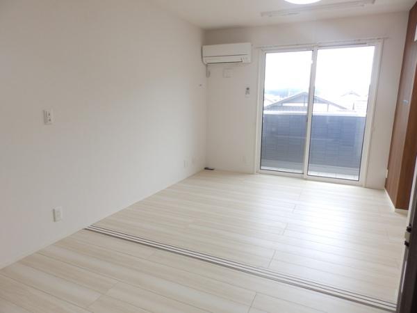 松江市西尾町のアパート