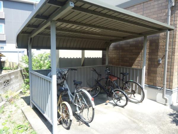 安来市黒井田町のアパート