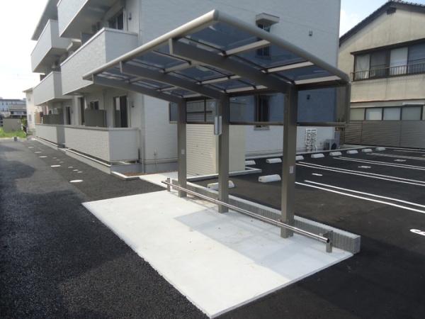 松江市浜乃木１丁目のアパート