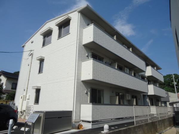 松江市浜乃木１丁目のアパート
