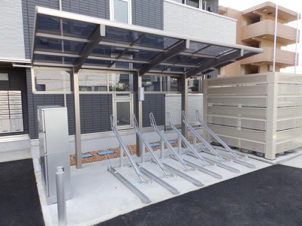 松江市西津田４丁目のアパート