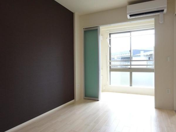 松江市東出雲町揖屋のアパート