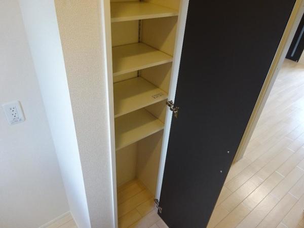松江市東出雲町揖屋のアパート