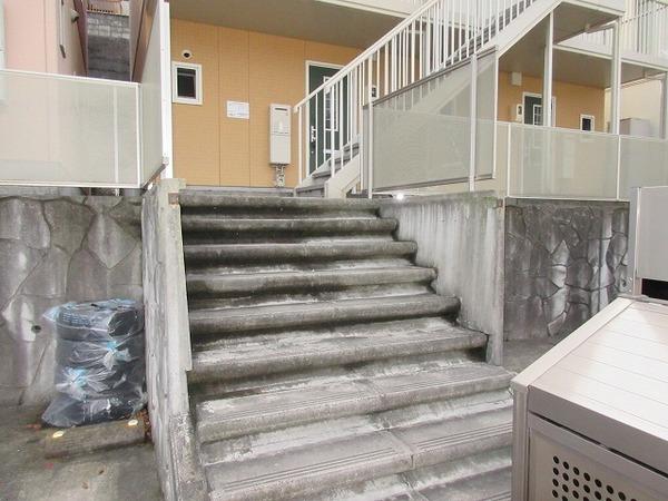 松江市東津田町のアパート