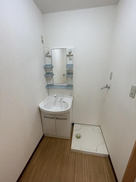 松江市菅田町のアパート