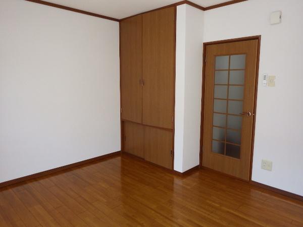 松江市上乃木３丁目のアパート
