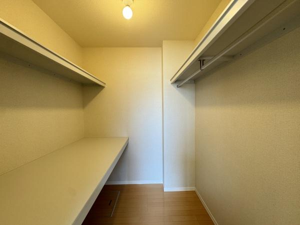 松江市比津町のアパート